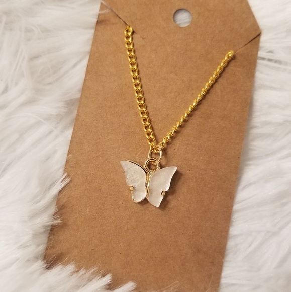 Butterfly Necklace 18inches Gold Plated Link Chain - Picture 3 of 11